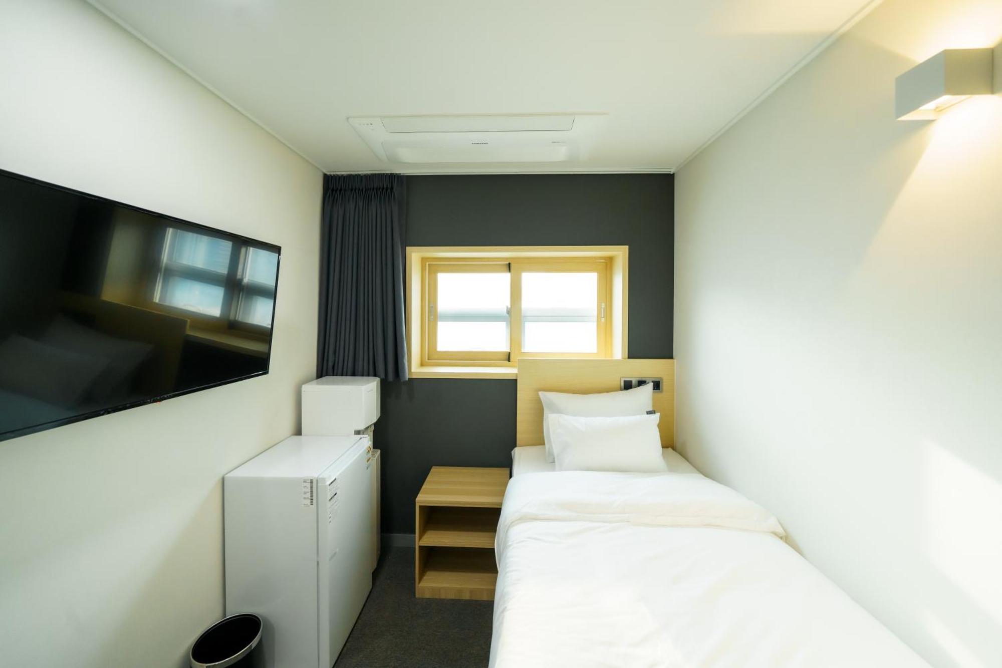 The Stay Hue Myeongdong Séoul Extérieur photo