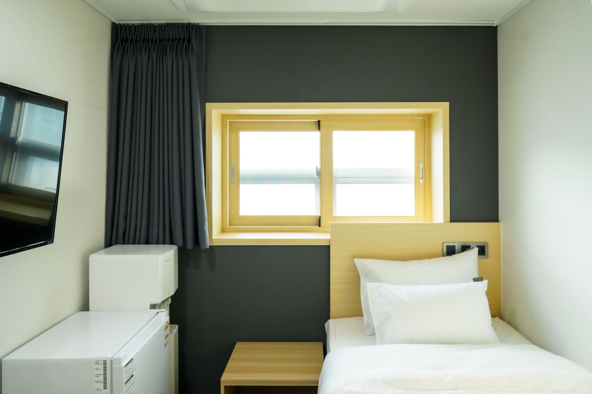 The Stay Hue Myeongdong Séoul Extérieur photo